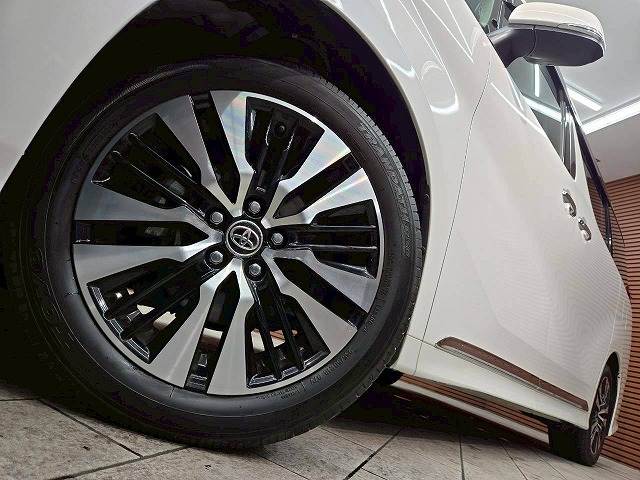 トヨタ&nbsp;アルファードの画像11