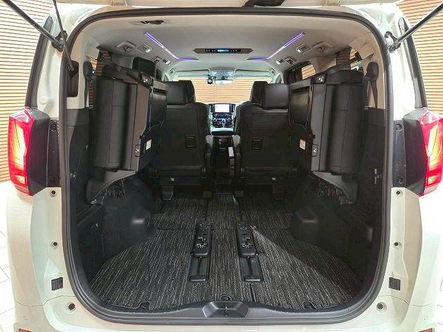 トヨタ&nbsp;アルファードの画像20