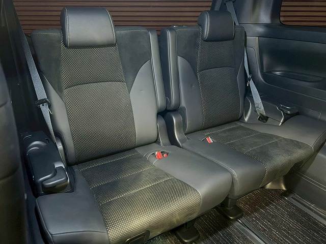 トヨタ&nbsp;ヴェルファイアの画像9