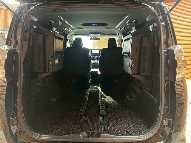 トヨタ&nbsp;ヴェルファイアの画像20