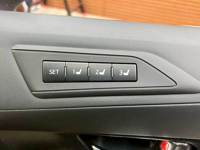 トヨタ ヴェルファイアの画像6