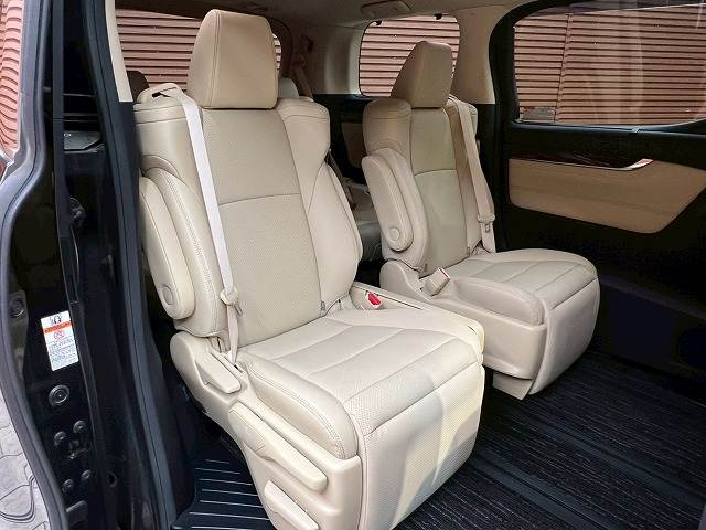 トヨタ ヴェルファイアの画像8