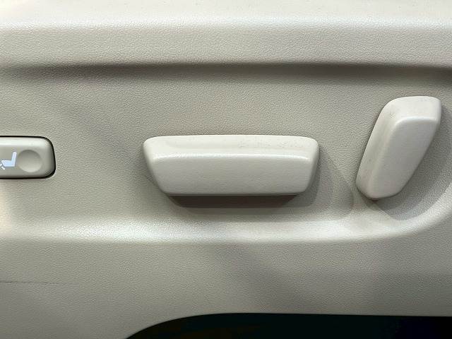 トヨタ ヴェルファイアの画像15