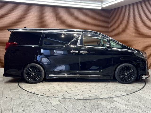 トヨタ&nbsp;アルファードの画像18