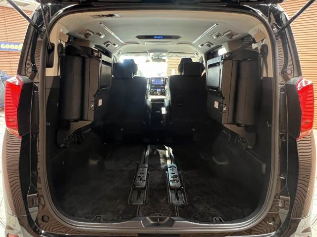 トヨタ&nbsp;アルファードの画像20