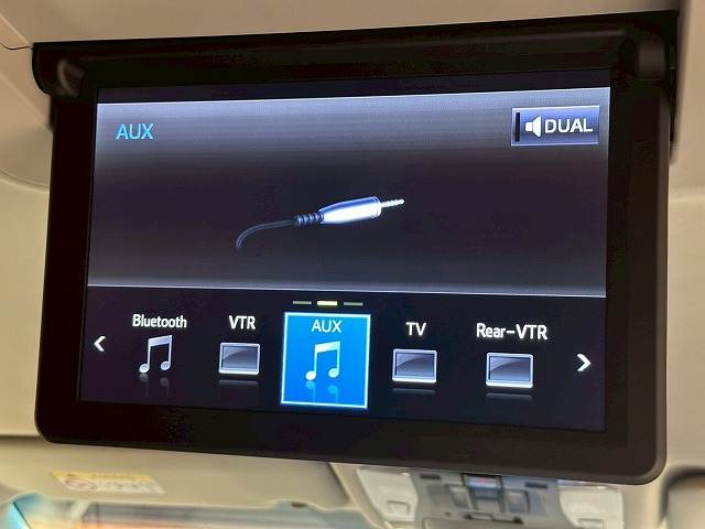 トヨタ&nbsp;ヴェルファイアの画像5