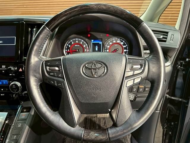 トヨタ&nbsp;ヴェルファイアの画像13