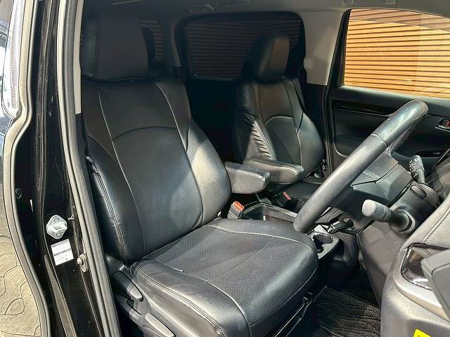 トヨタ アルファードの画像8