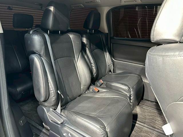 トヨタ アルファードの画像9