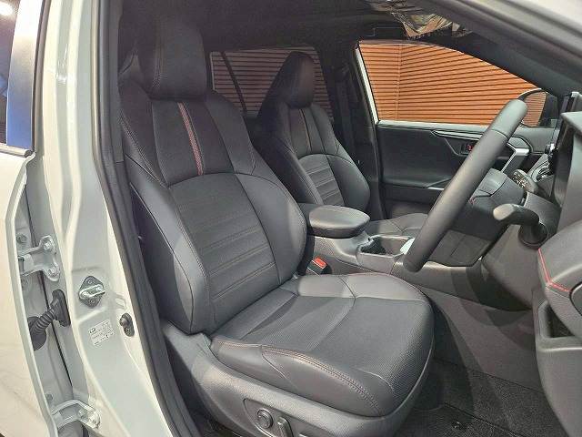 トヨタ&nbsp;RAV4 PHVの画像8