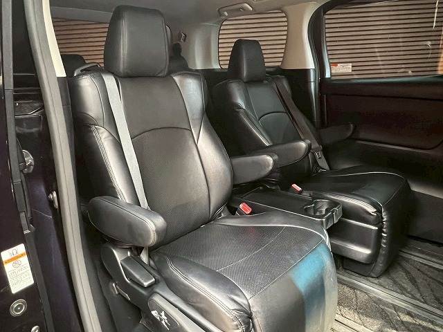 トヨタ&nbsp;ヴェルファイアの画像9