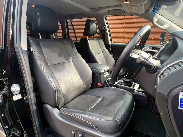 トヨタ&nbsp;ランドクルーザープラドの画像8