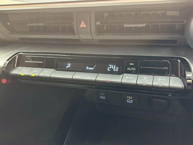 トヨタ&nbsp;プリウスの画像12