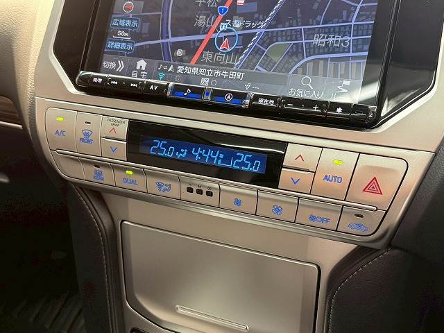トヨタ ランドクルーザープラドの画像12
