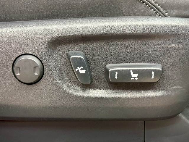 トヨタ ランドクルーザープラドの画像16