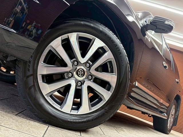 トヨタ&nbsp;ランドクルーザー200系の画像11