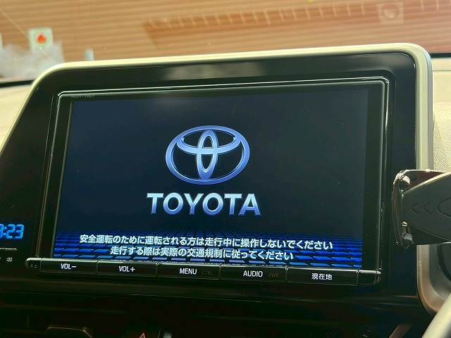 C-HRG 内装他
