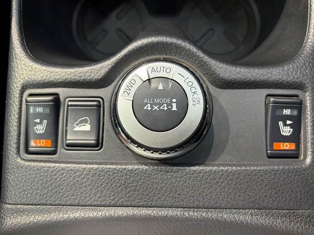 エクストレイル20Xt エマージェンシーブレーキ パッケージ 内装他