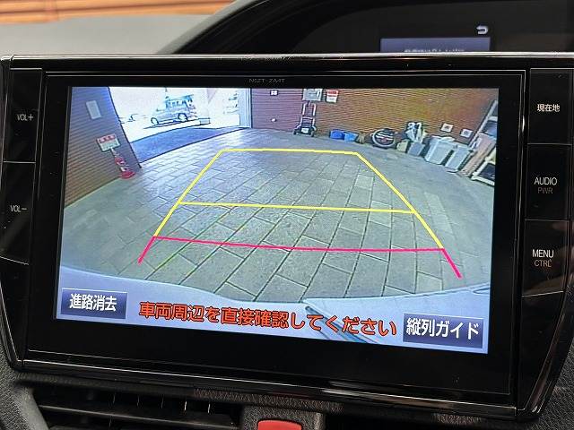 エスクァイアＧｉ　ＴＲＤエアロ／ＴＲＤ１７インチアルミ／両側電動スライドドア／純正９インチナビ／バックカメラ／クルーズコントロール／衝突軽減ブレーキ／車線逸脱防止／シートヒーター／ＥＴＣ 内装他