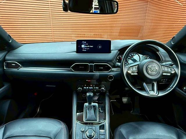 CX-5XD スポーツアピアランス 純正ナビ/アラウンドビューモニター/ヘッドアップディスプレイ/ブラインドスポットモニター/レーダークルーズコントロール/電動リアゲート/シートメモリー/パワーシート/LEDヘッドライト 内装他