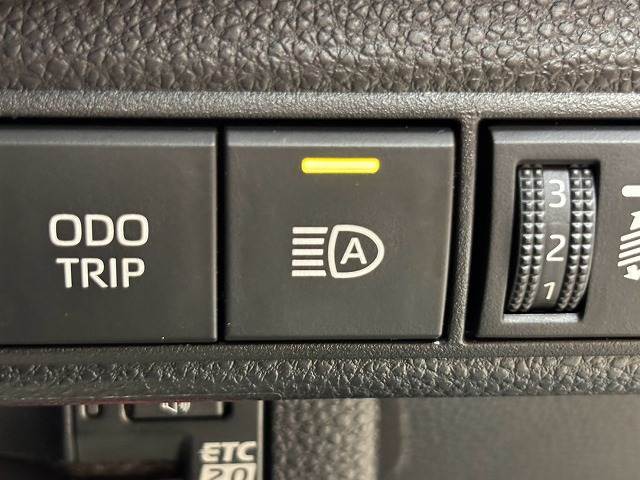 トヨタ カローラスポーツの画像9