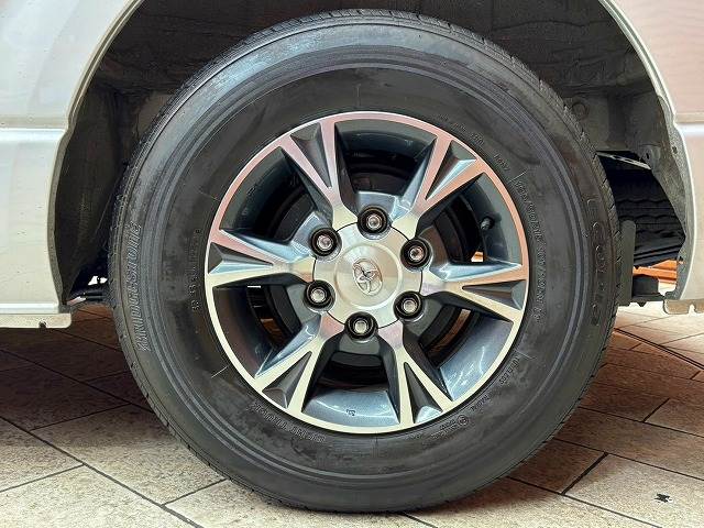 トヨタ ハイエースバンロングボディの画像6