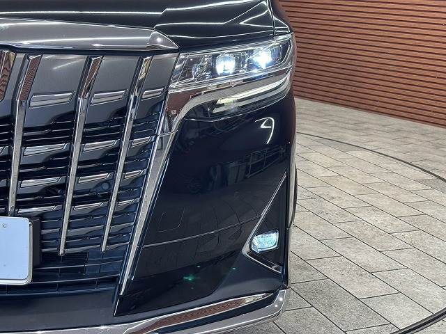トヨタ アルファードの画像20