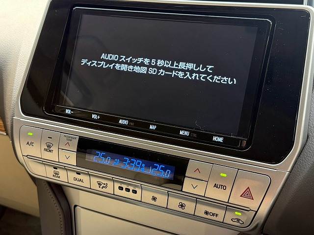 トヨタ ランドクルーザープラドの画像3