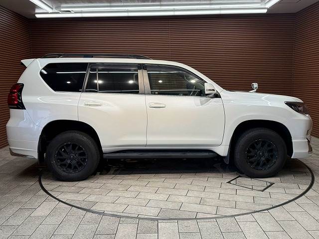 トヨタ ランドクルーザープラドの画像17