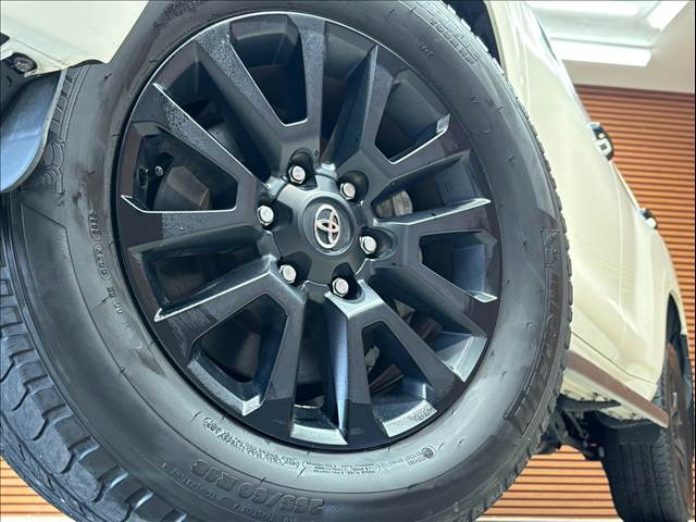 トヨタ ランドクルーザープラドの画像19