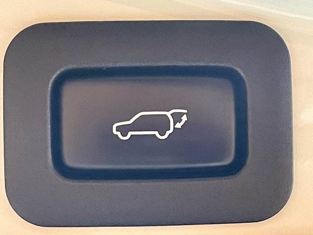 トヨタ&nbsp;ランドクルーザー200系の画像10