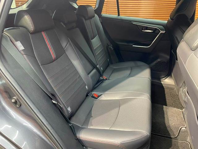トヨタ RAV4 PHVの画像12