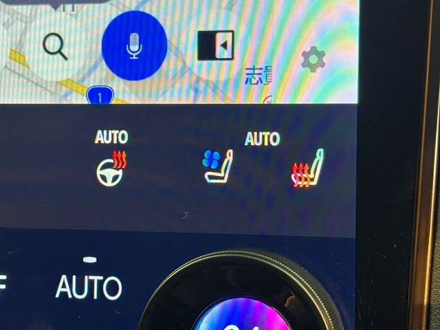 トヨタ アルファードハイブリッドの画像9