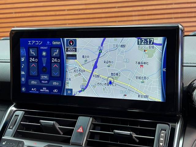 トヨタ ランドクルーザー300系の画像3