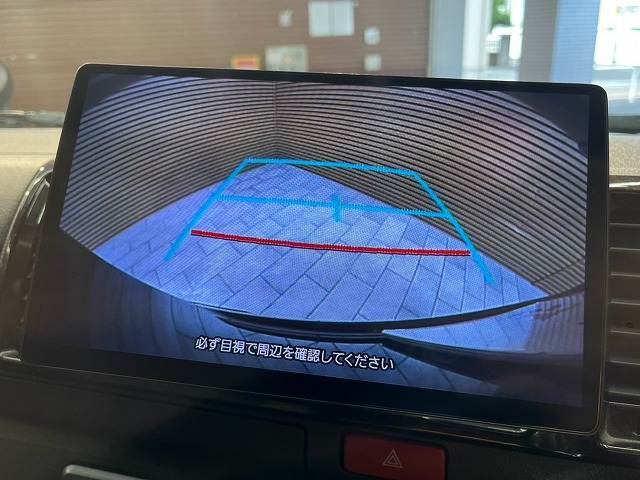 ハイエースバンロングボディスーパーGL ダークプライム2 9インチフローティングナビ/バックカメラ/フルセグテレビ/AC100V/衝突軽減ブレーキ/車線逸脱防止/オートハイビーム/ETC/スマートキー/プッシュスタート/助手席エアバック/クリアランスソナー 内装他