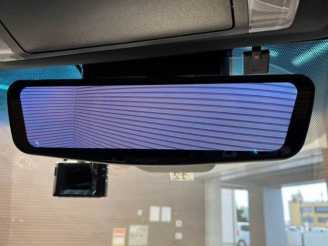 トヨタ アルファードの画像10