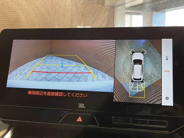 ハリアーハイブリッドＺ　調光パノラマルーフ／全周囲カメラ／デジタルインナーミラー／１２．３型ナビ／パノラミックビューモニター／ＪＢＬスピーカー／ブラインドスポットモニター／ヘッドアップディスプレイ／パワーシート 内装他