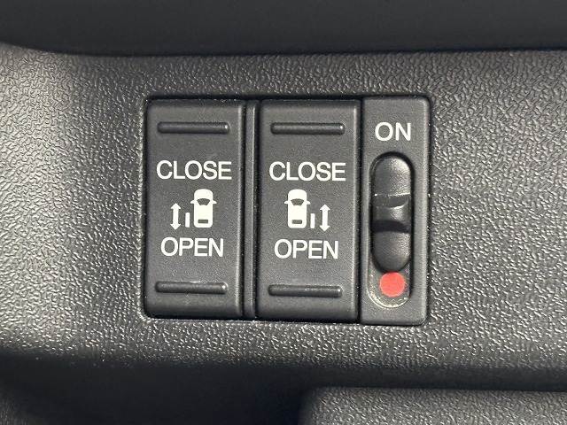 ホンダ ステップワゴンスパーダ 2WDの画像5