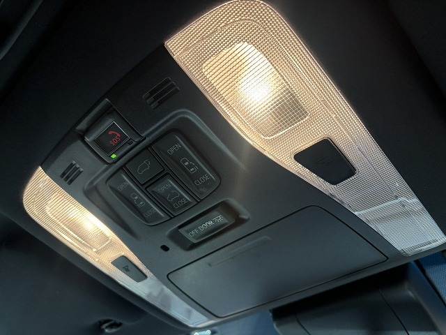 トヨタ アルファードの画像7