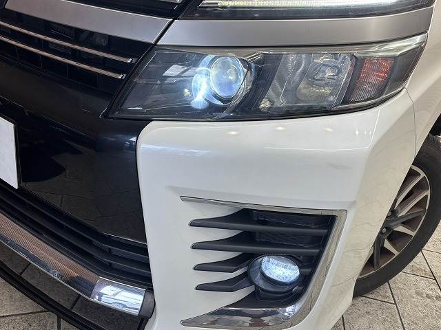 トヨタ ヴォクシーの画像11