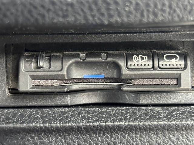 トヨタ ヴォクシーの画像16