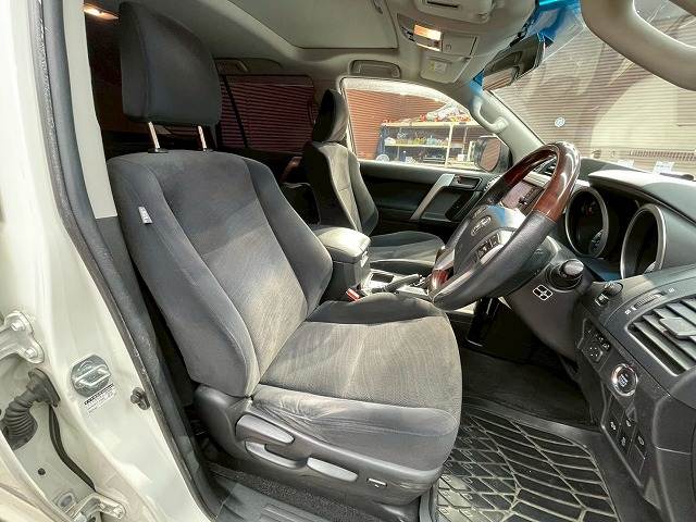 トヨタ ランドクルーザープラドの画像8