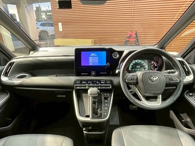 トヨタ ノアの画像2