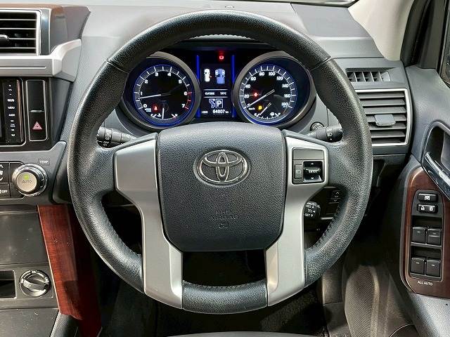 トヨタ ランドクルーザープラドの画像13