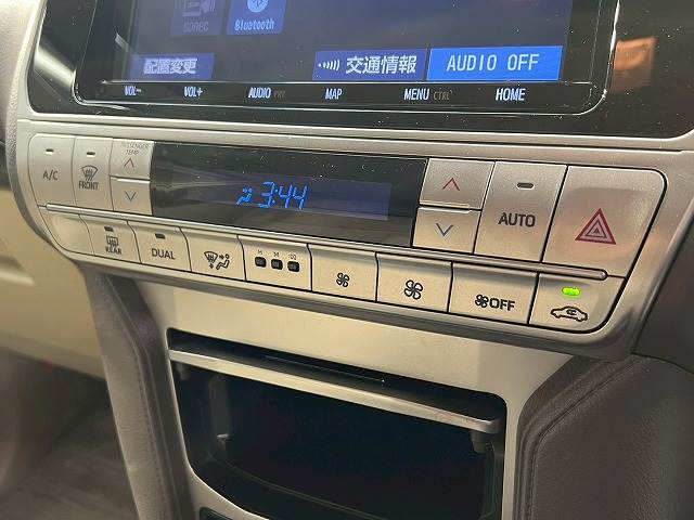 トヨタ ランドクルーザープラドの画像12