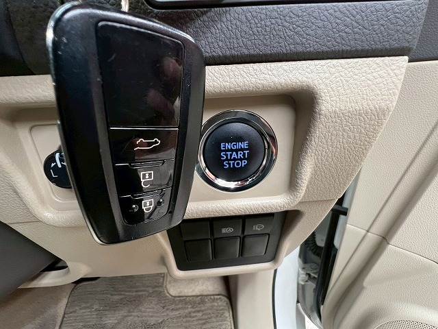 トヨタ ランドクルーザープラドの画像15