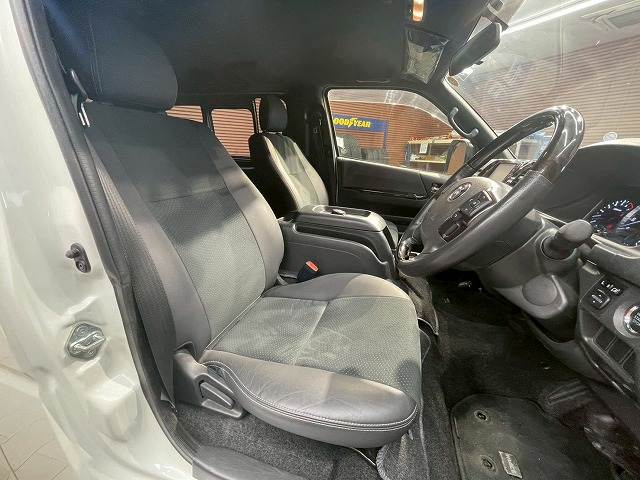 トヨタ ハイエースバンロングボディの画像8