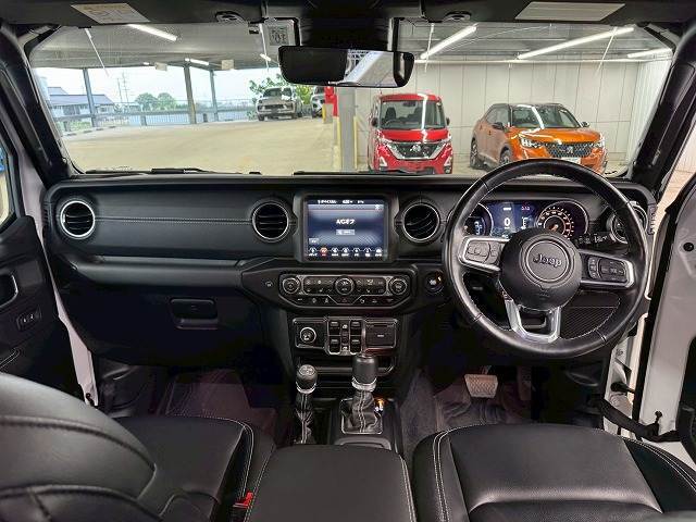 JEEP WRANGLER◆Unlimited Sahara 2.0L RHD 内装他