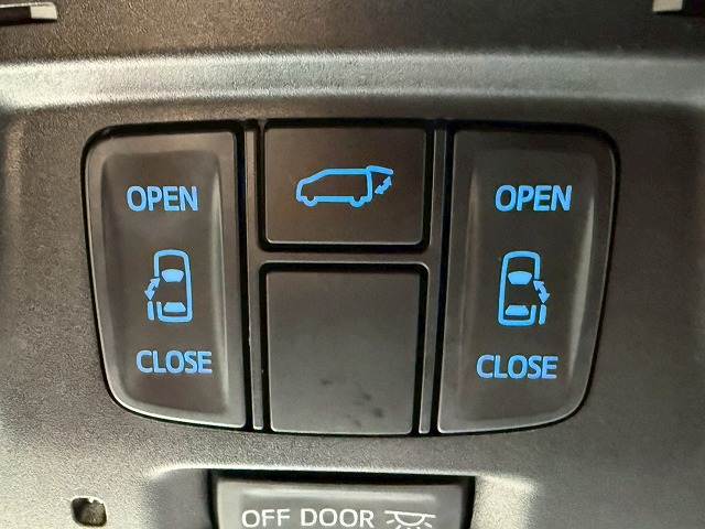 トヨタ ヴェルファイアの画像5