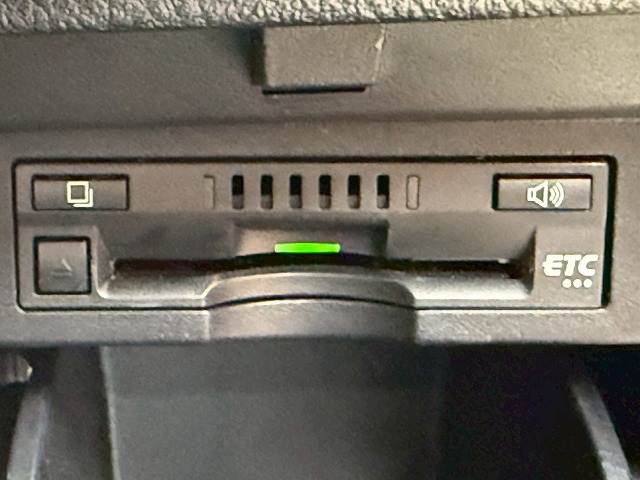 トヨタ ヴェルファイアの画像16